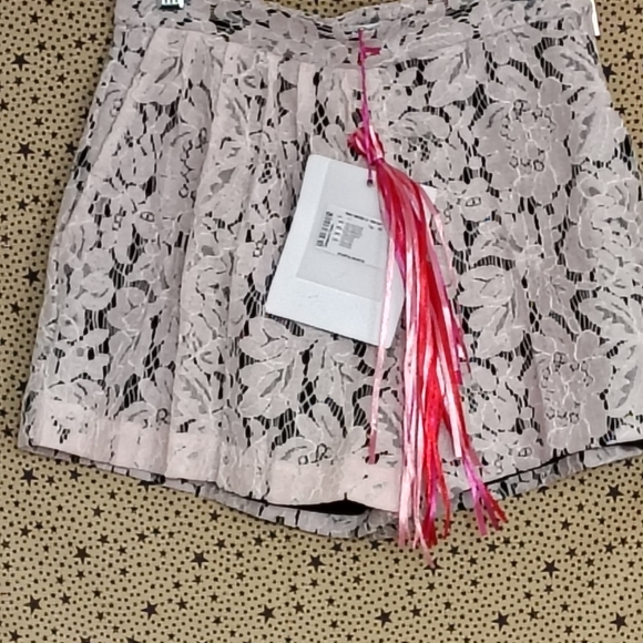 MSGM Lace Shorts with Pink and Red Ribbons - Picture 1 of 4